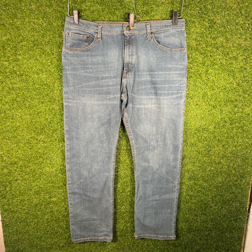 Wrangler Premium Quality Straight Fit Jeans Mens 36x30 Medium Wash Blue